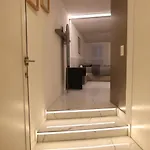 Taleda - Modern & Self Checkin In The Old Town *