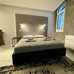 Taleda - Modern & Self Checkin In The Old Town Appartamento *