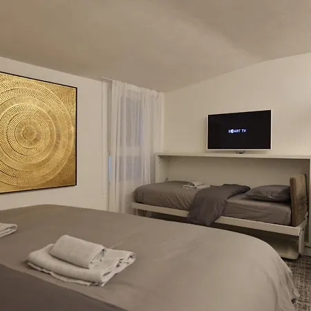 Taleda - Modern & Self Checkin In The Old Town