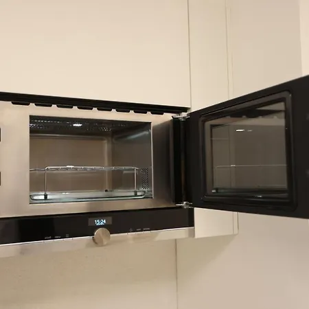 Taleda - Modern & Self Checkin In The Old Town * 盧加諾