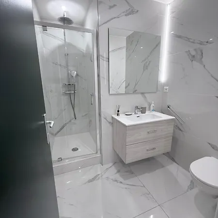 Taleda - Modern & Self Checkin In The Old Town