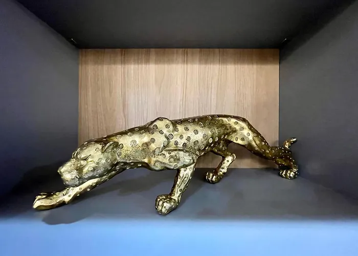 Taleda - Modern & Self Checkin In The Old Town *