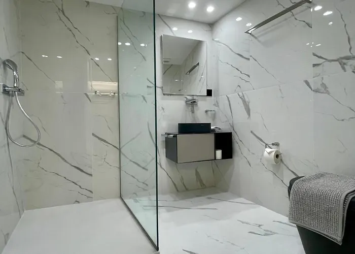 Taleda - Modern & Self Checkin In The Old Town * Lugano