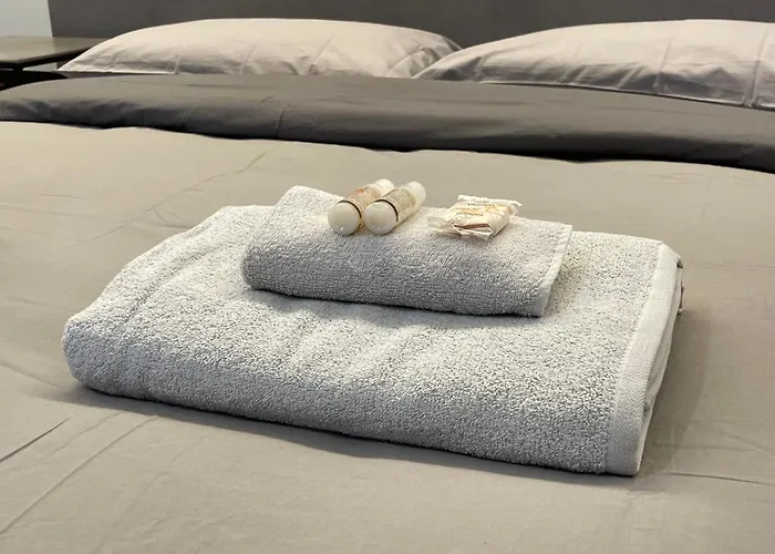 Taleda - Modern & Self Checkin In The Old Town *